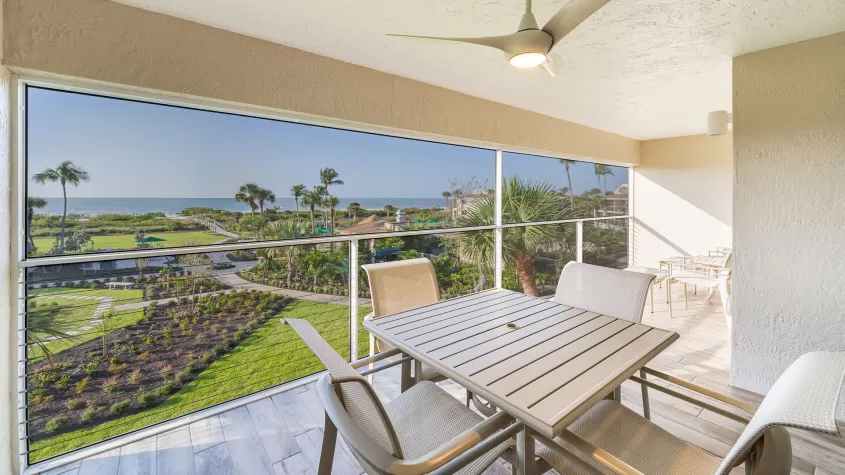 Sanibel Inn Condo Porch